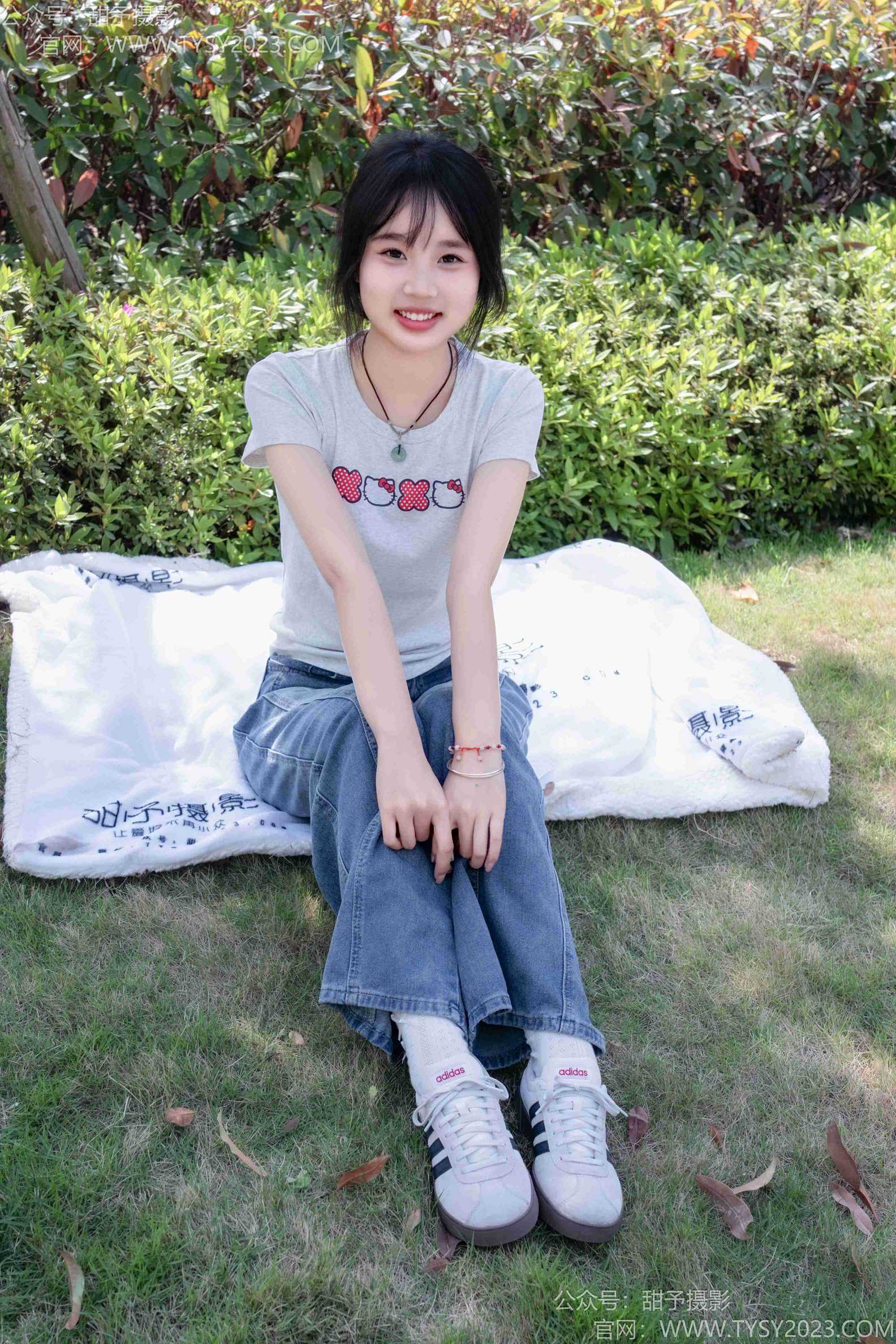 甜予摄影194期：小橙子-棉云踏青完整版[130P/2V/9.37G]插图1