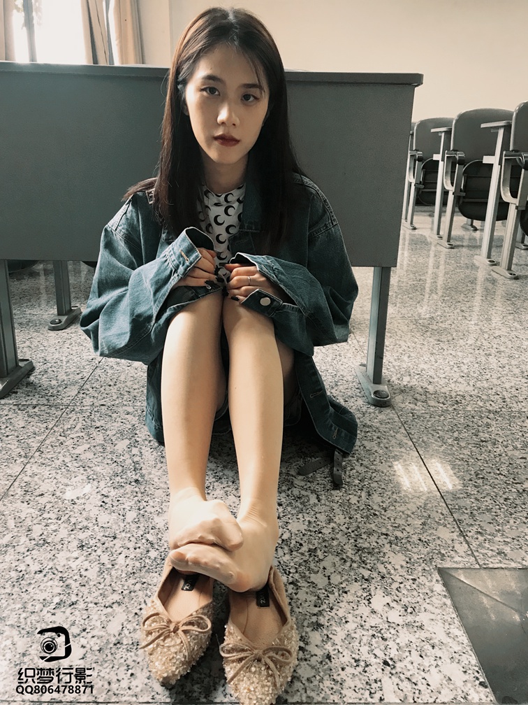 织梦教室肉丝[79P/1V/2.24G]插图3