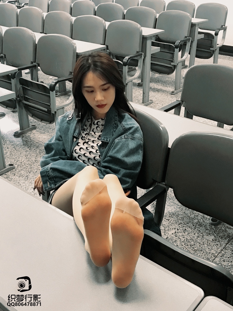 织梦教室肉丝[79P/1V/2.24G]插图5