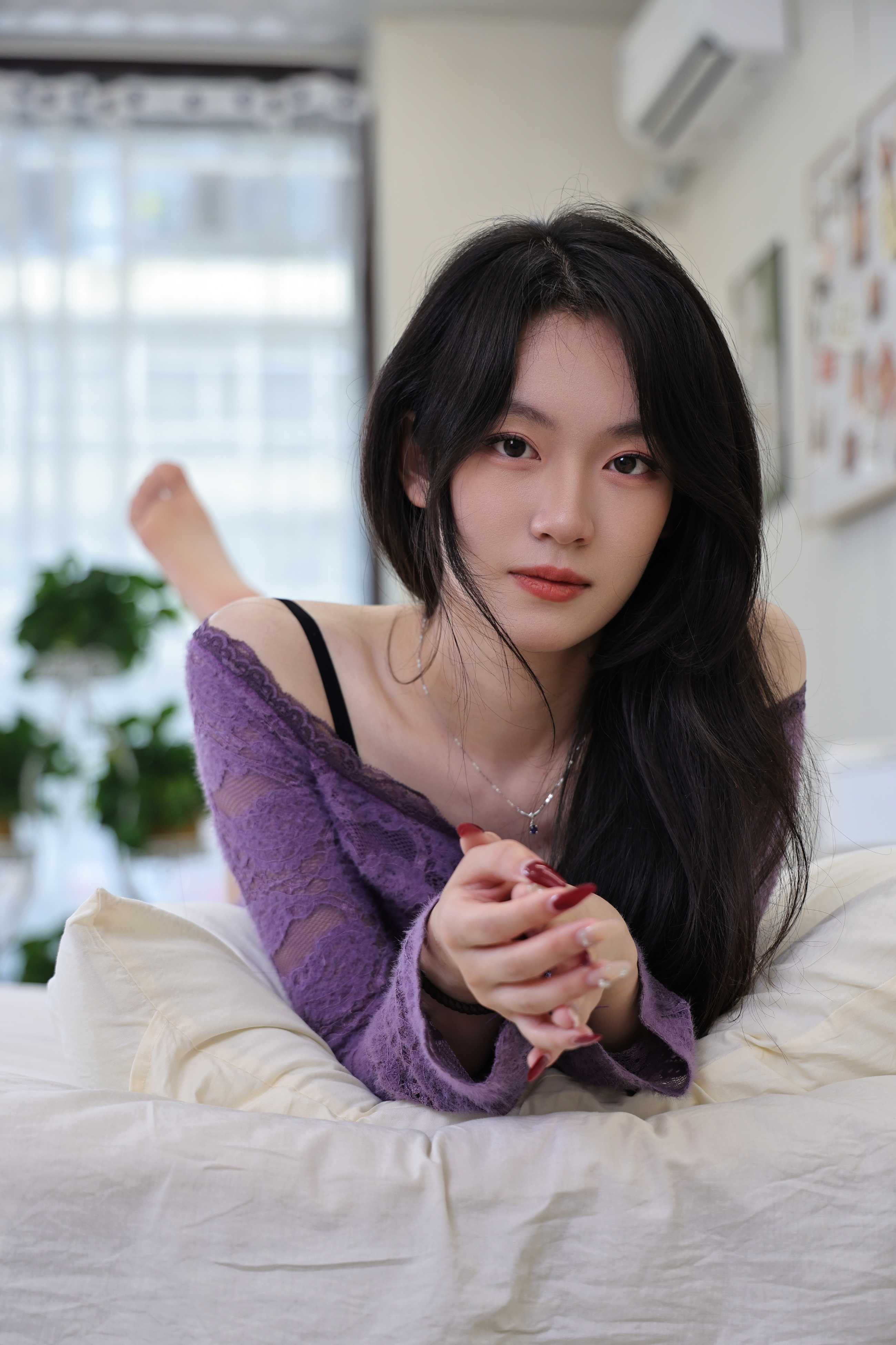 绮梦摄影：第340期-女神小艺紫裙肉丝美脚 -官方原版［465P/2V/12.48G］插图2