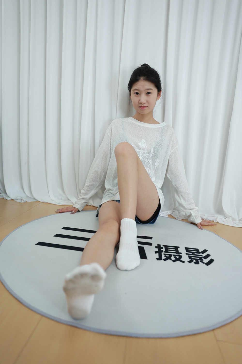 三禾摄影315期小涵热裤[311P/1V/2.93G]插图1