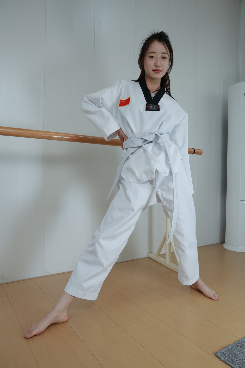 三禾摄影323期 小贝跆拳道服裸足[489P/2V/8.03G]插图8