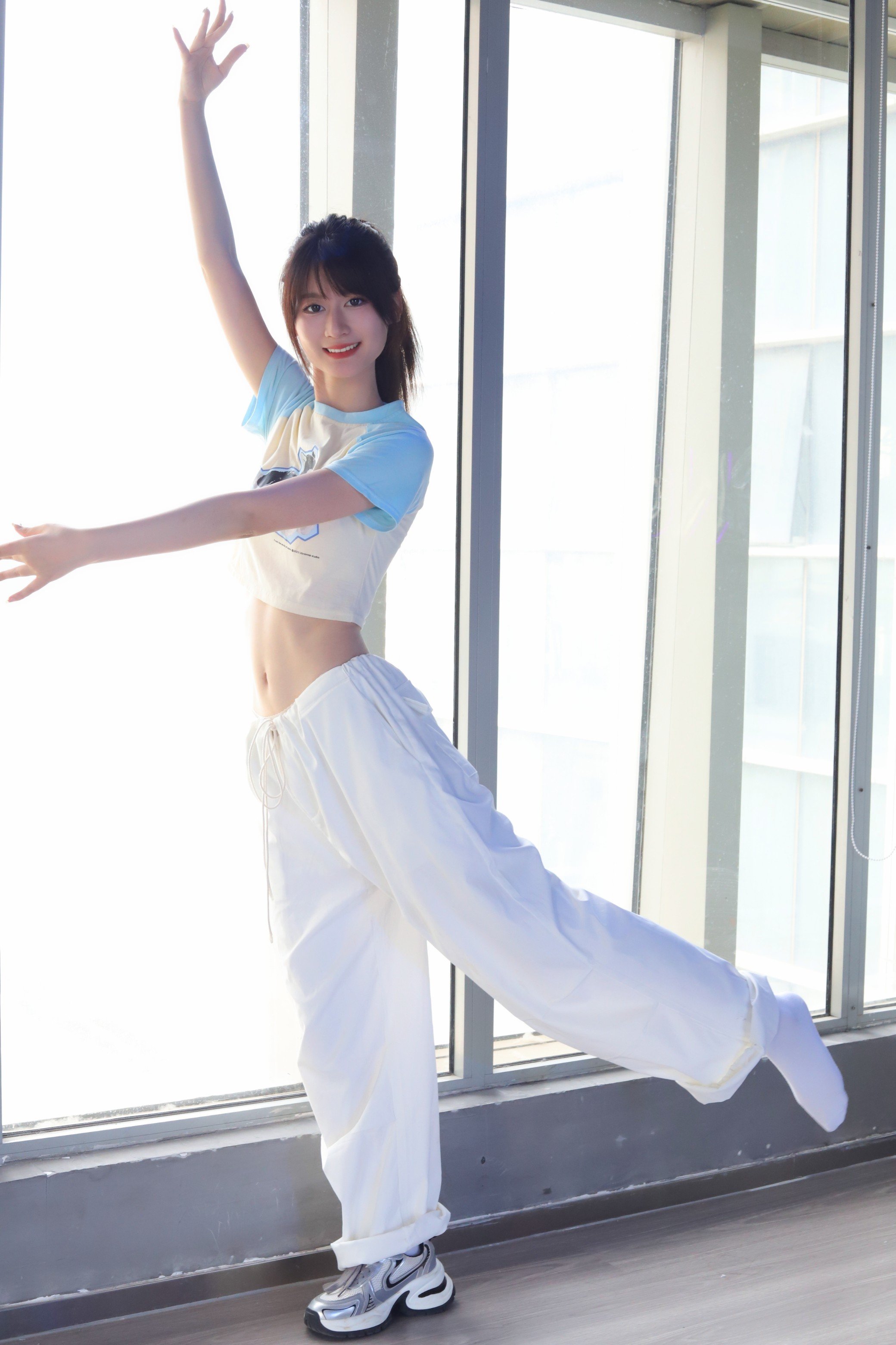 [原图无水印版]织梦映像 歌舞婵娟 双脚缤纷锦靴软（完整版）[300P/1V/3.01GB]插图3