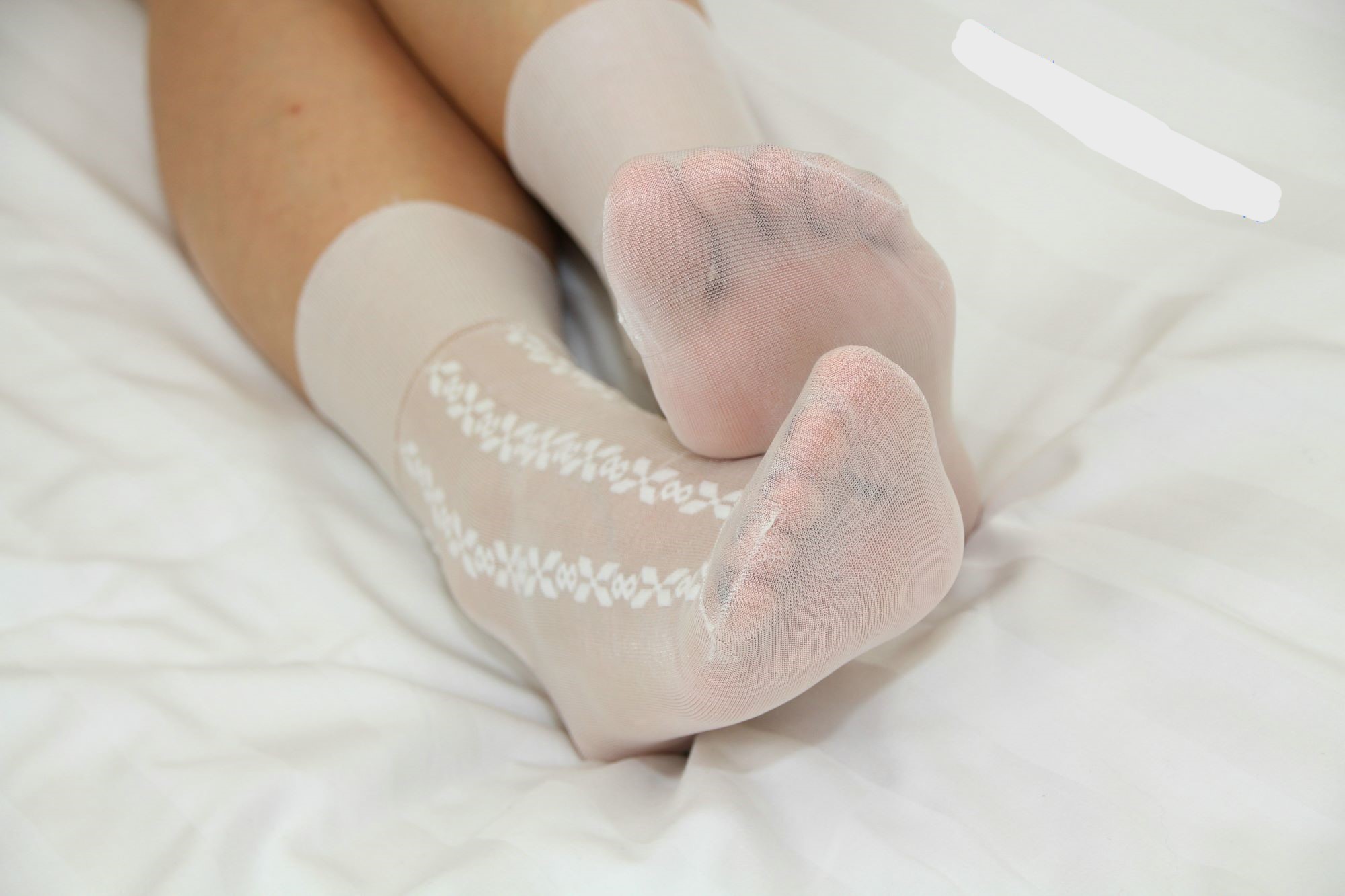 锦纶丝袜 晨晨 [86P/227.9M]插图2