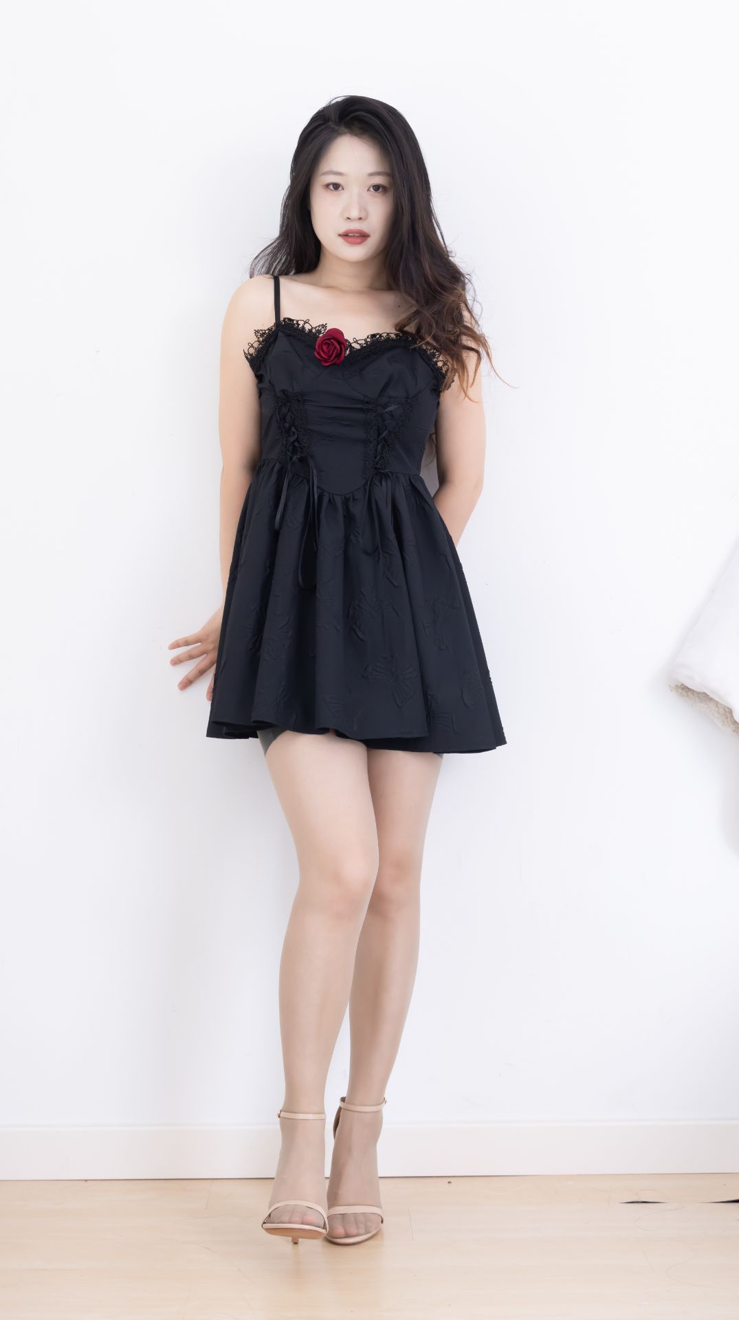 物恋2421期：小紫-高跟鞋、薄灰丝（脚尖微加固款）、裸足(160p/1v/2.95GB)插图2