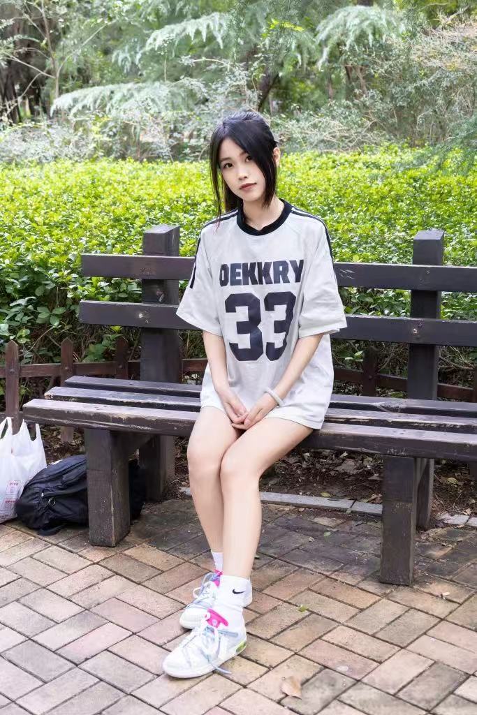 甜予摄影261期：茉莉-板鞋、白棉袜、裸足 赠送AI图片130张和AI无水印图片[135P/2V/9.63GB]插图