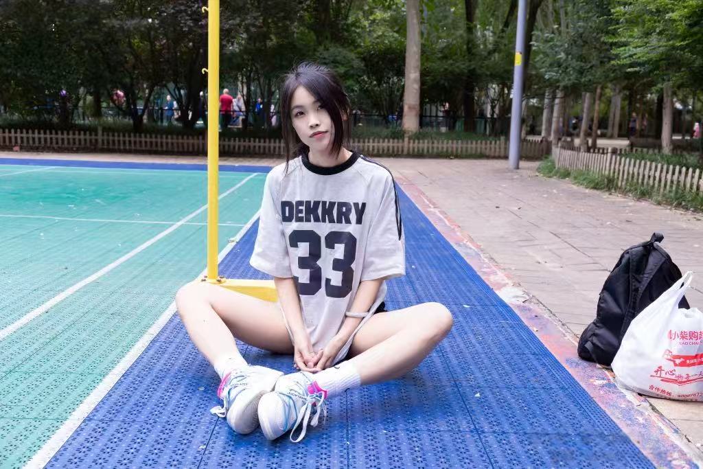 甜予摄影261期：茉莉-板鞋、白棉袜、裸足 赠送AI图片130张和AI无水印图片[135P/2V/9.63GB]插图3