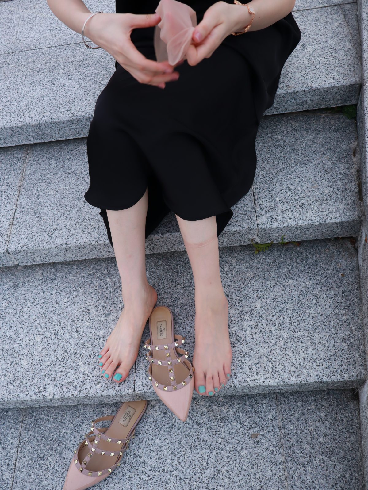 02黑框眼镜小妹 某个人摄影师原创约拍 18号作品 [258P/55V/4.3G]插图1