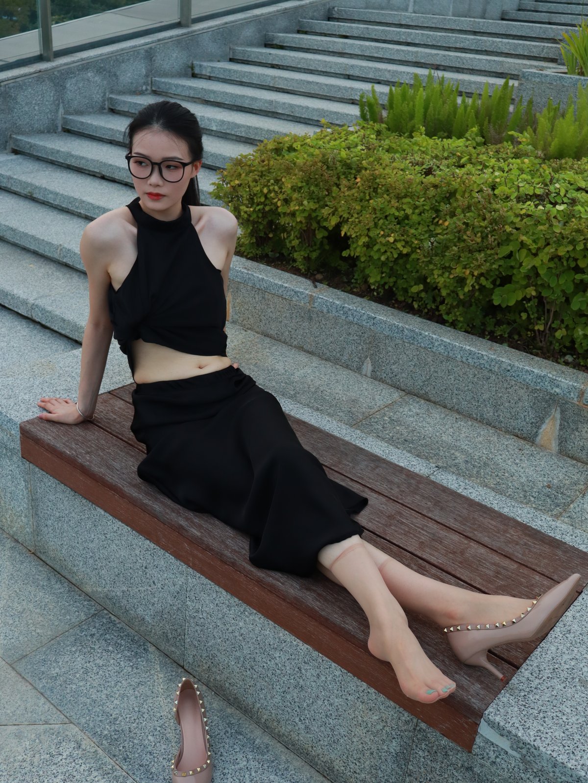 02黑框眼镜小妹 某个人摄影师原创约拍 18号作品 [258P/55V/4.3G]插图5