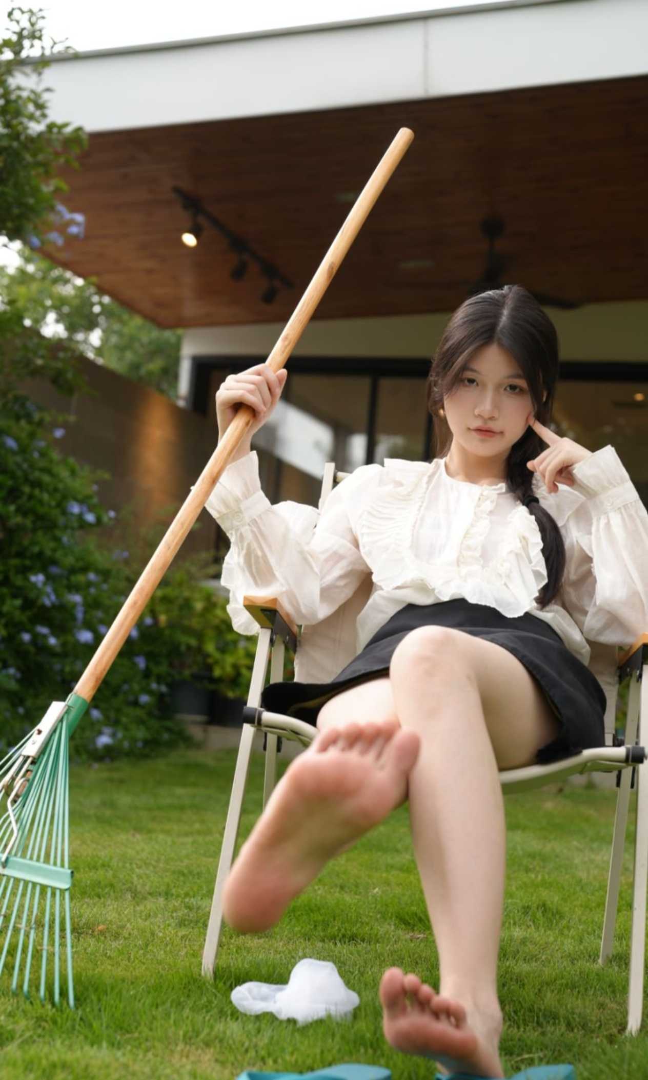 青柠印画-No.96小小 园丁白丝[169P/2V/7.43G]插图2