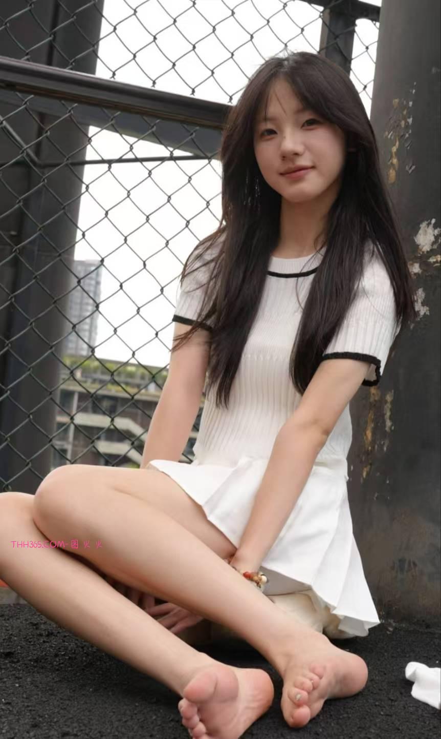 83阿慌 白袜/亮钻指甲油[128P/2V/5.23G]插图5