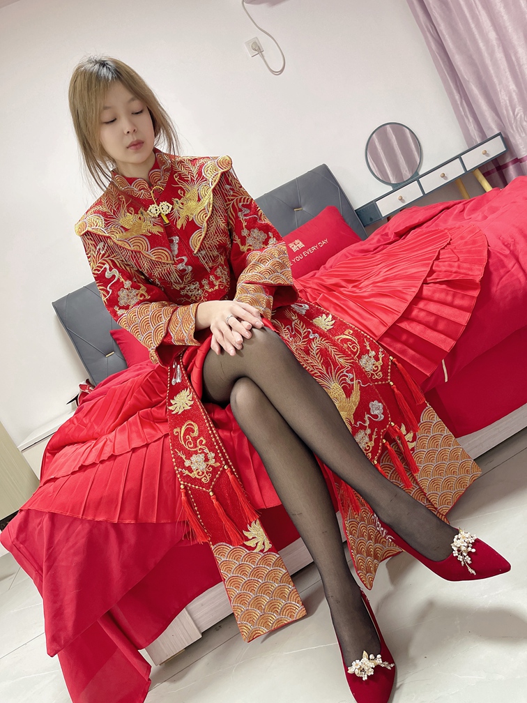 娇娇-秀禾服姓感肉黑[139P/6V/0.9G]插图1