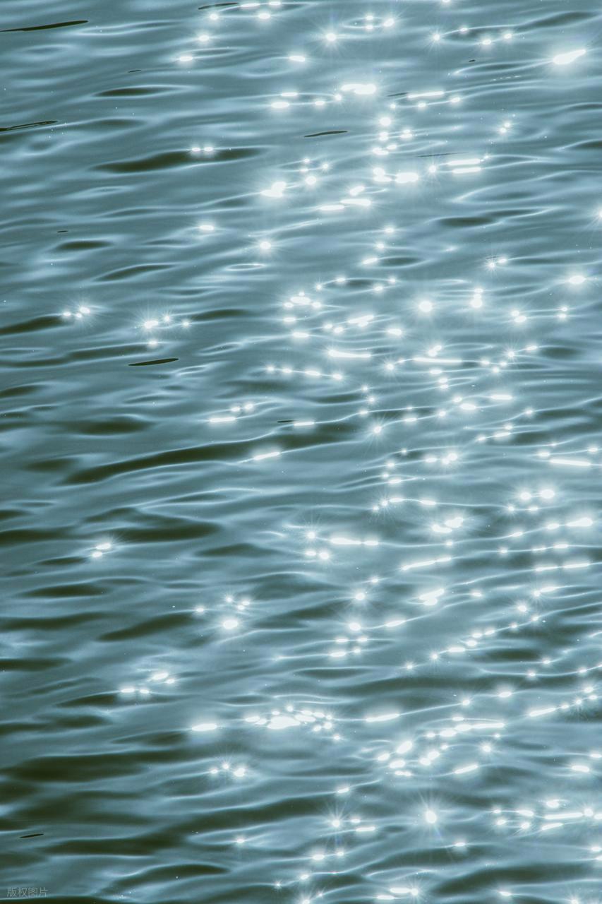 波光粼粼水面拍摄全攻略:从参数到氛围的核心技巧插图5 波光粼粼水面拍摄全攻略:从参数到氛围的核心技巧插图5