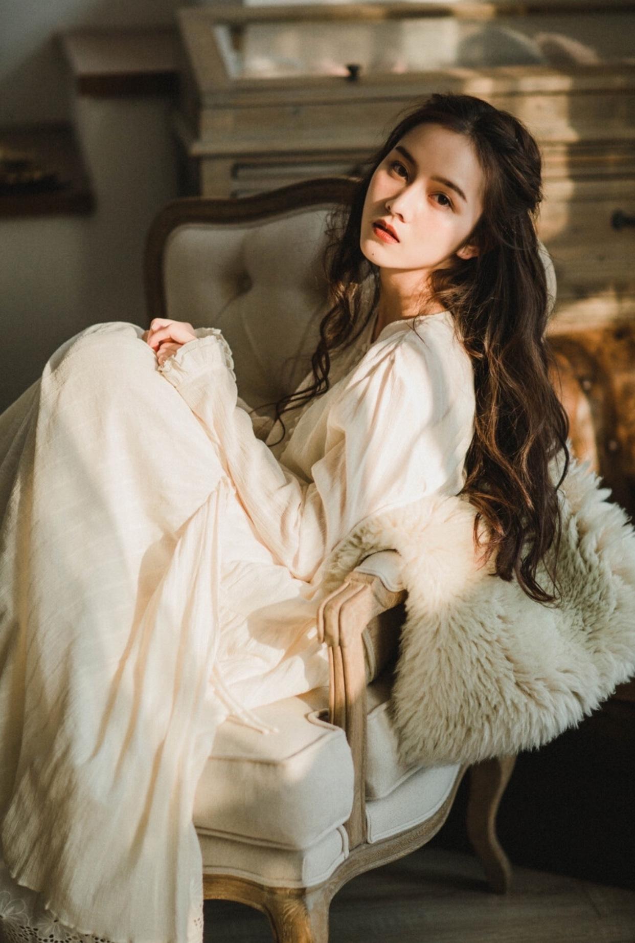 如何拍一张自然好看的照片？从表情再到姿势，这些技巧告诉你插图5