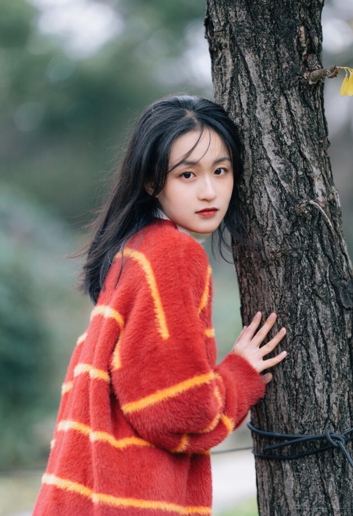 如何拍一张自然好看的照片？从表情再到姿势，这些技巧告诉你插图6