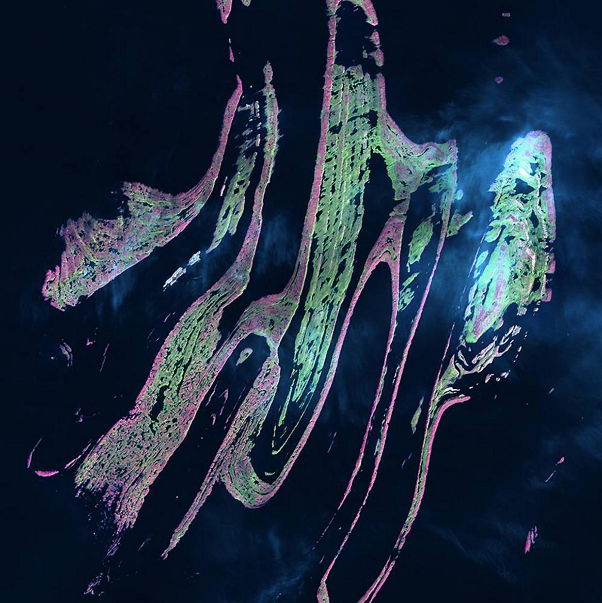 大开眼界:从太空俯瞰,我们居住的星球竟如此多姿多彩!插图2 大开眼界:从太空俯瞰,我们居住的星球竟如此多姿多彩!插图2