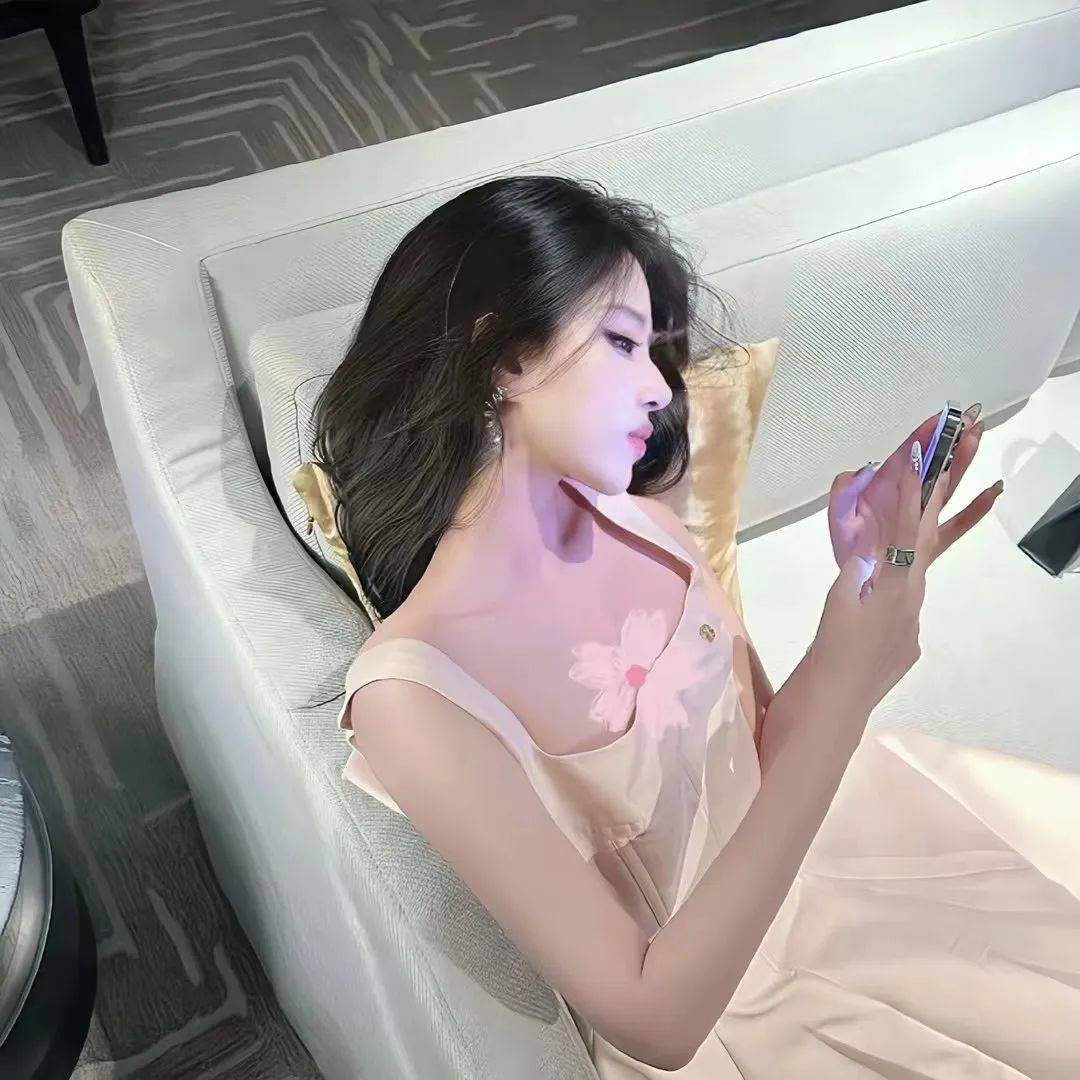 2025年最新幽默笑话:这就是你找不到女朋友的理由?插图3 2025年最新幽默笑话:这就是你找不到女朋友的理由?插图3