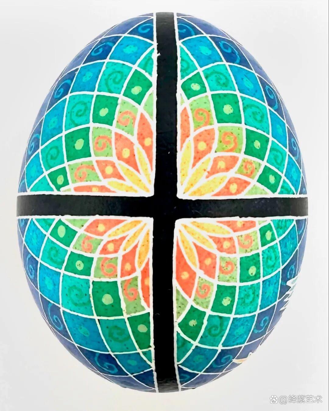 她用独特的“蛋画”技艺,将3毛钱的鸡蛋,变成3000元的艺术品插图9 她用独特的“蛋画”技艺,将3毛钱的鸡蛋,变成3000元的艺术品插图9