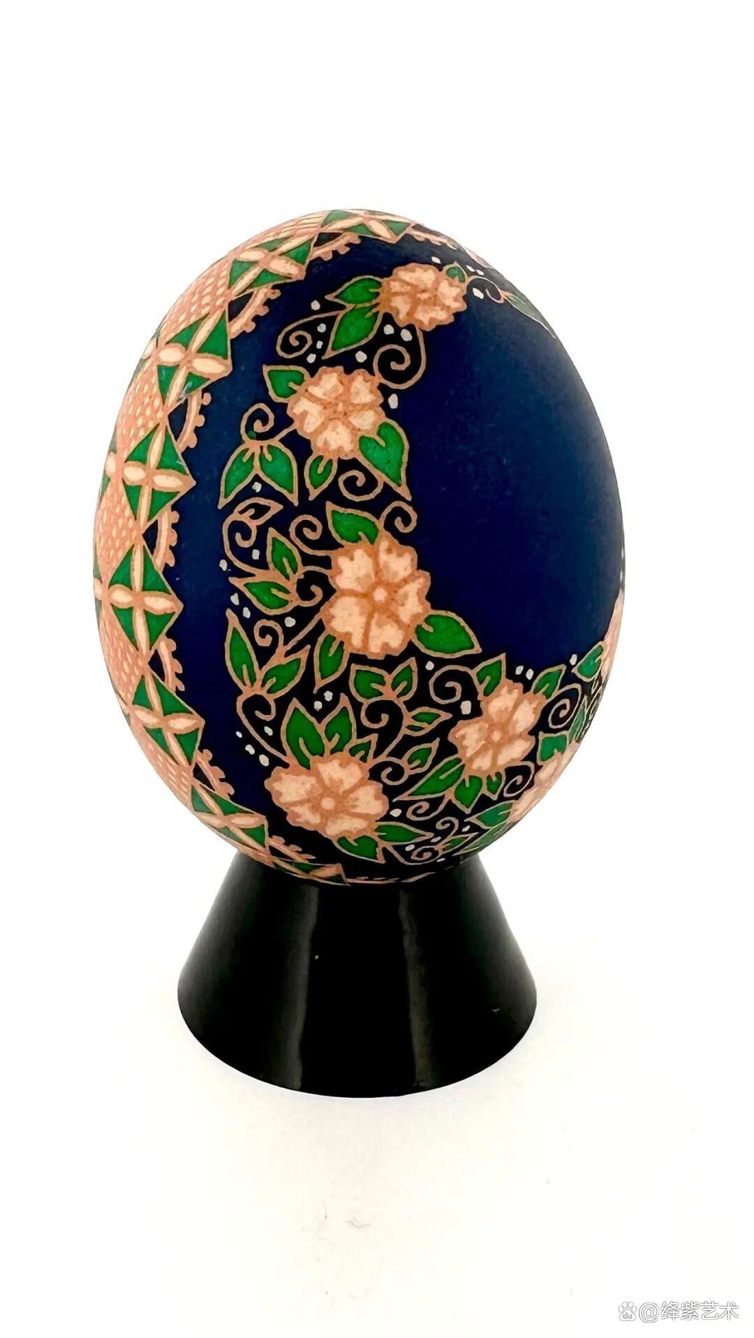 她用独特的“蛋画”技艺,将3毛钱的鸡蛋,变成3000元的艺术品插图19 她用独特的“蛋画”技艺,将3毛钱的鸡蛋,变成3000元的艺术品插图19