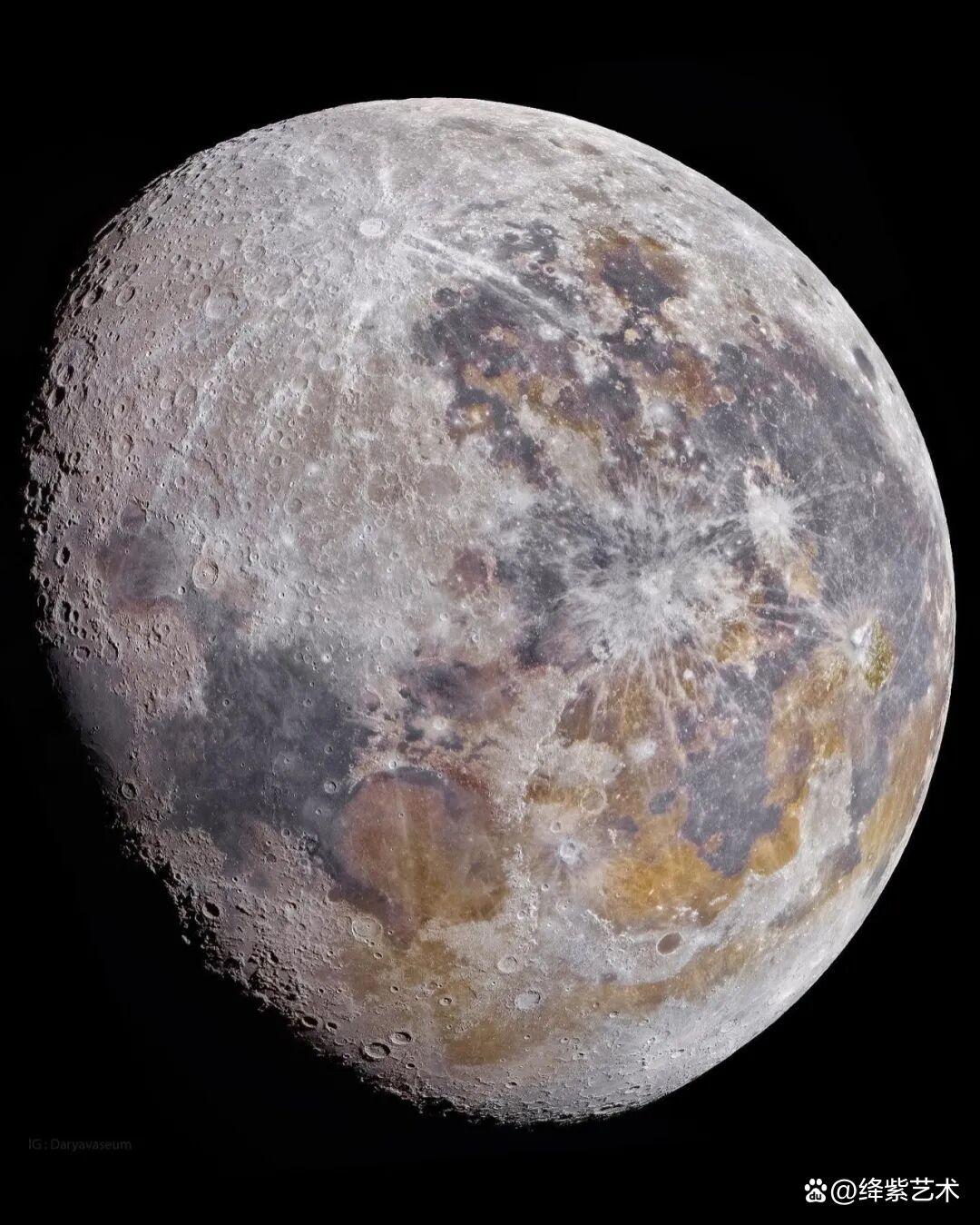 一幅月球摄影作品,竟由81000万张图像组成,像素超过1.5亿插图16 一幅月球摄影作品,竟由81000万张图像组成,像素超过1.5亿插图16