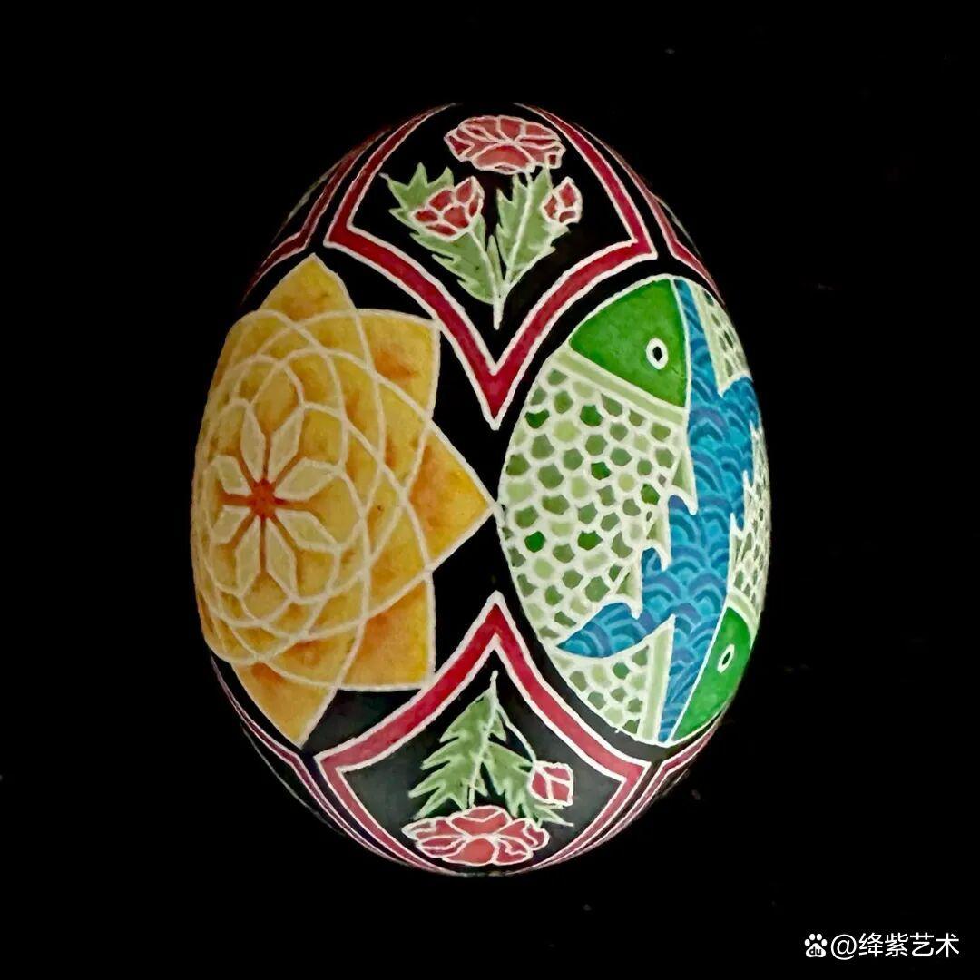 她用独特的“蛋画”技艺,将3毛钱的鸡蛋,变成3000元的艺术品插图4 她用独特的“蛋画”技艺,将3毛钱的鸡蛋,变成3000元的艺术品插图4