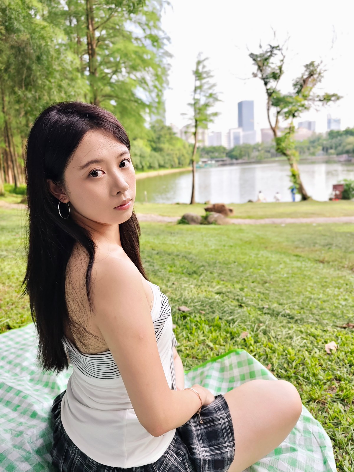 06高颜值小妹 某个人摄影师原创约拍 03号作品 [329P/58V/4.1G]插图18