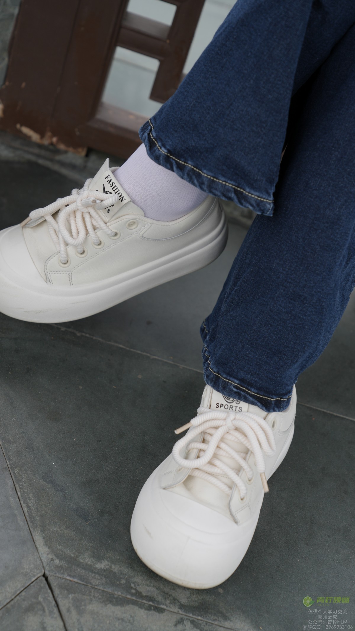 青柠映画 125期 兰兰 凉亭 [127P/2V/7G]插图1