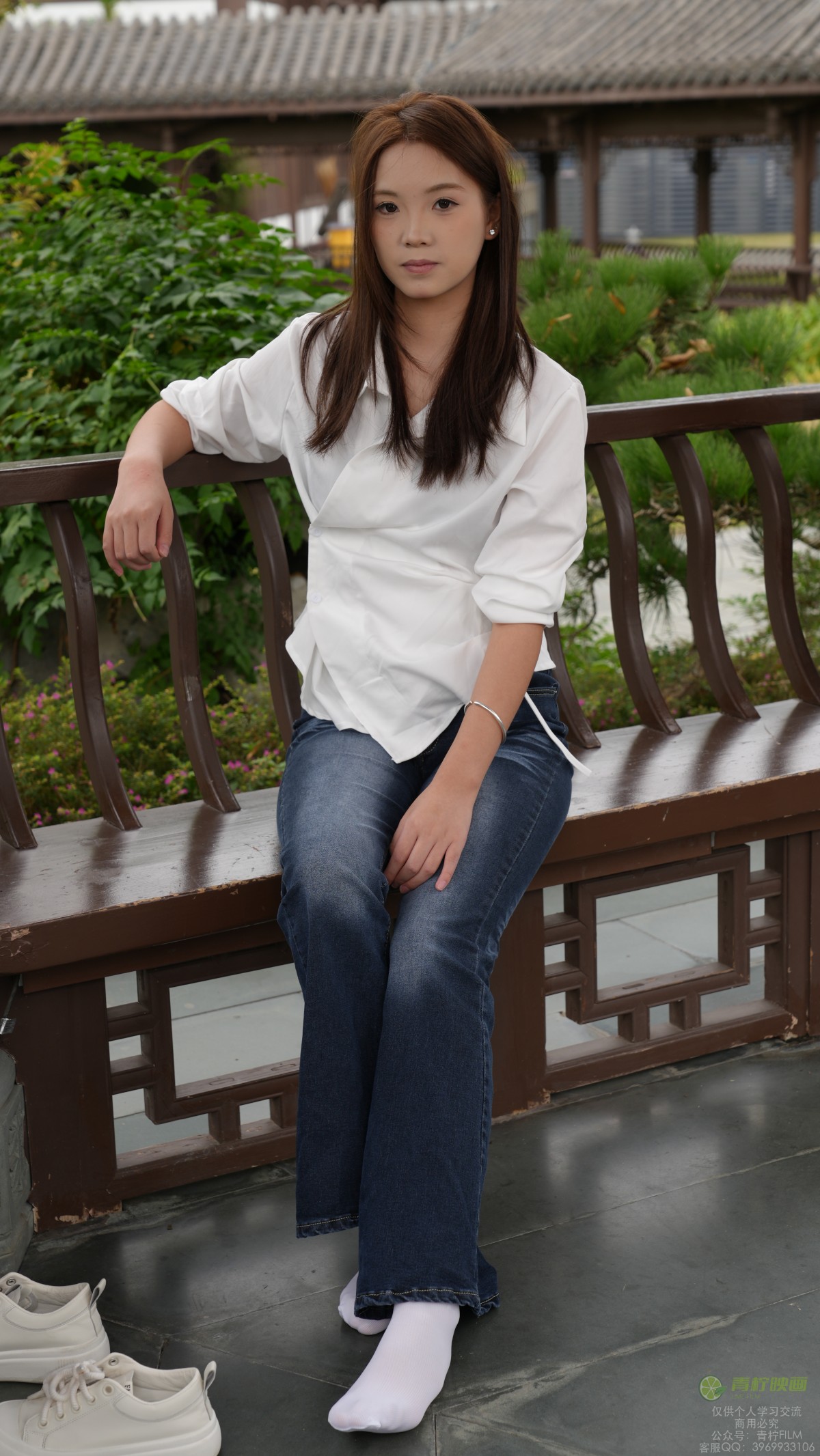 青柠映画 125期 兰兰 凉亭 [127P/2V/7G]插图2