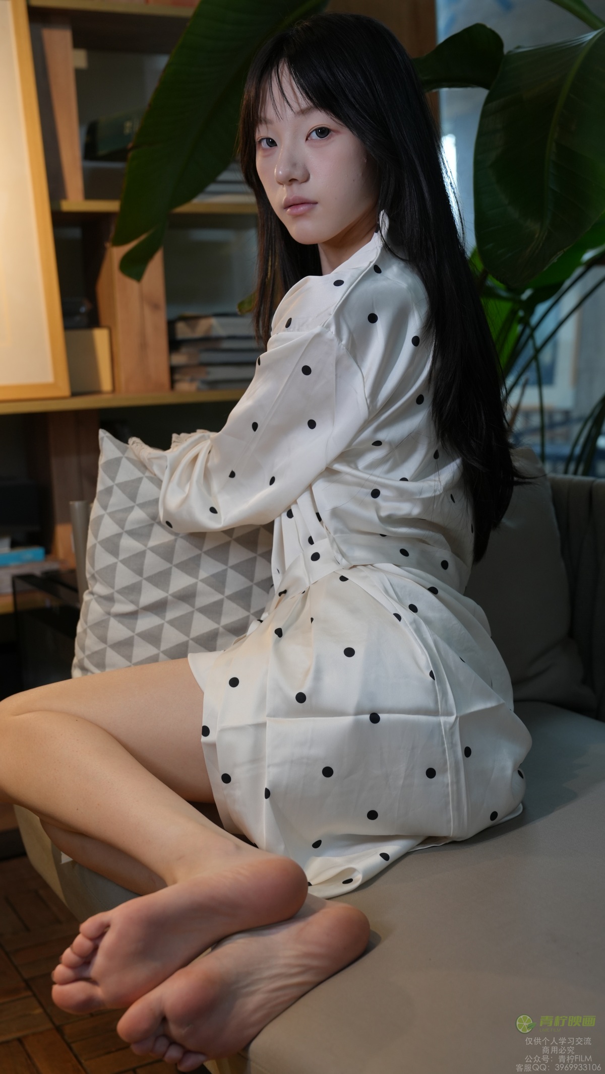 青柠映画 No.131 阿慌 黑丝/裸足/睡衣/美甲素材 [138P/2V/7.7G]插图7