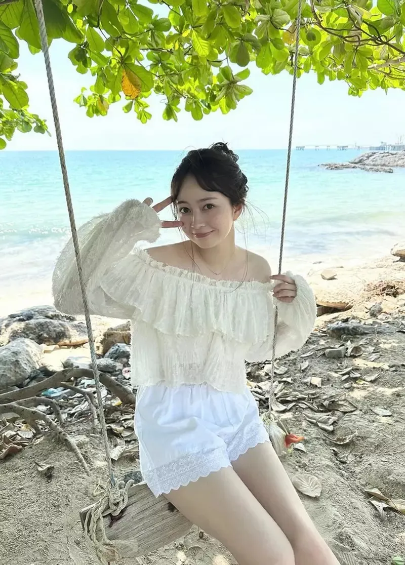 美肌天使《江笼裕奈》原偶像团体SKE48成员,单飞后近期释出第三本写真集「I DO Love」幕后花絮照片插图3 美肌天使《江笼裕奈》原偶像团体SKE48成员,单飞后近期释出第三本写真集「I DO Love」幕后花絮照片插图3