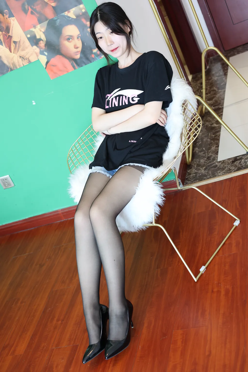 三禾摄影 NO.017 牛仔短裤 黑丝 高跟[251P/1.19GB]插图1