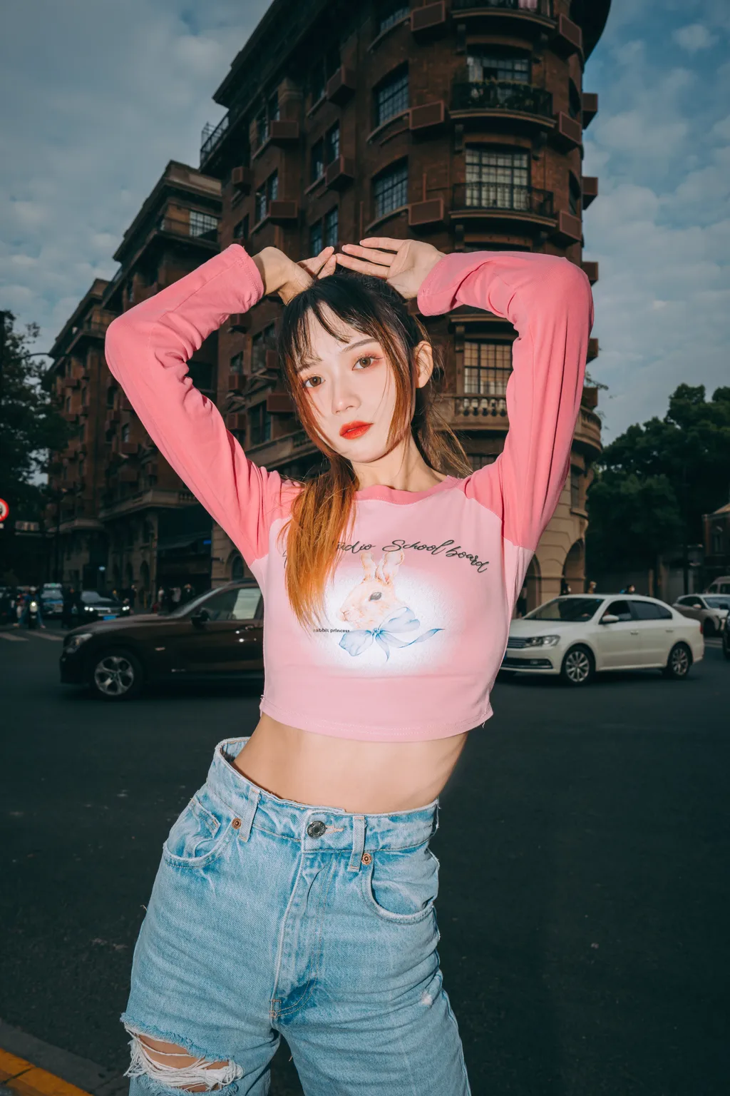 [YITUYU艺图语]2022.12.08 街头酷Girl 兔子Zzz不吃胡萝卜[26+1P/176MB]插图