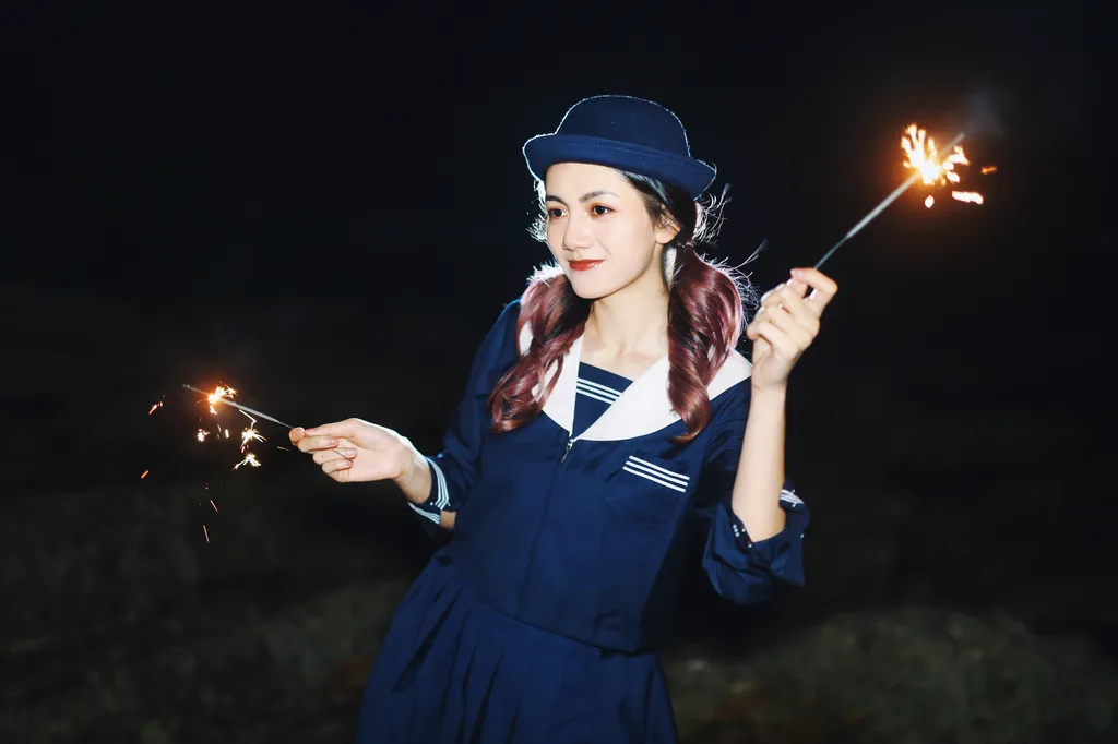 [YITUYU艺图语]2022.11.24 无人海滩的烟火 茜akane[24+1P/199MB]插图