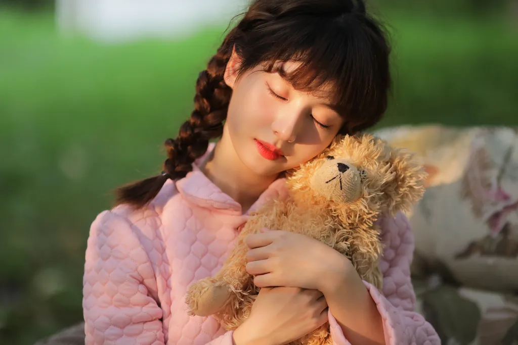 [YITUYU艺图语]2022.12.01 粉色小熊 顾林x[36+1P/639MB]插图3