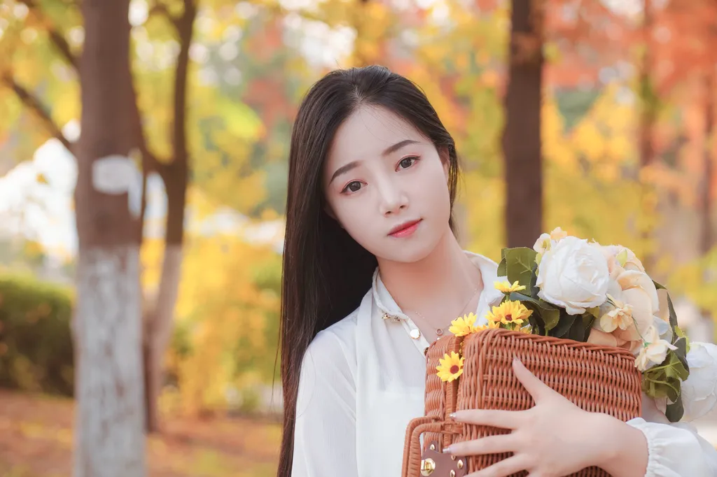 [YITUYU艺图语]2022.12.01 只属于秋日的浪漫 兮兮[25+1P/234MB]插图1