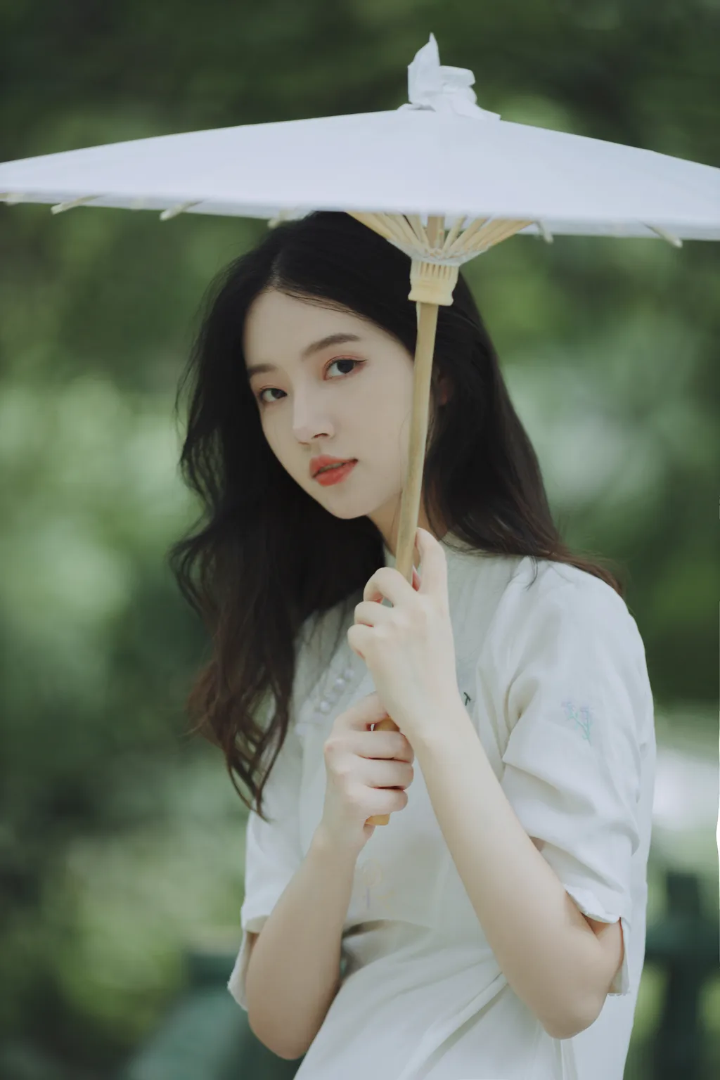 [YITUYU艺图语]2022.11.29 白色湖畔 幽灵胡子[29+1P/396MB]插图