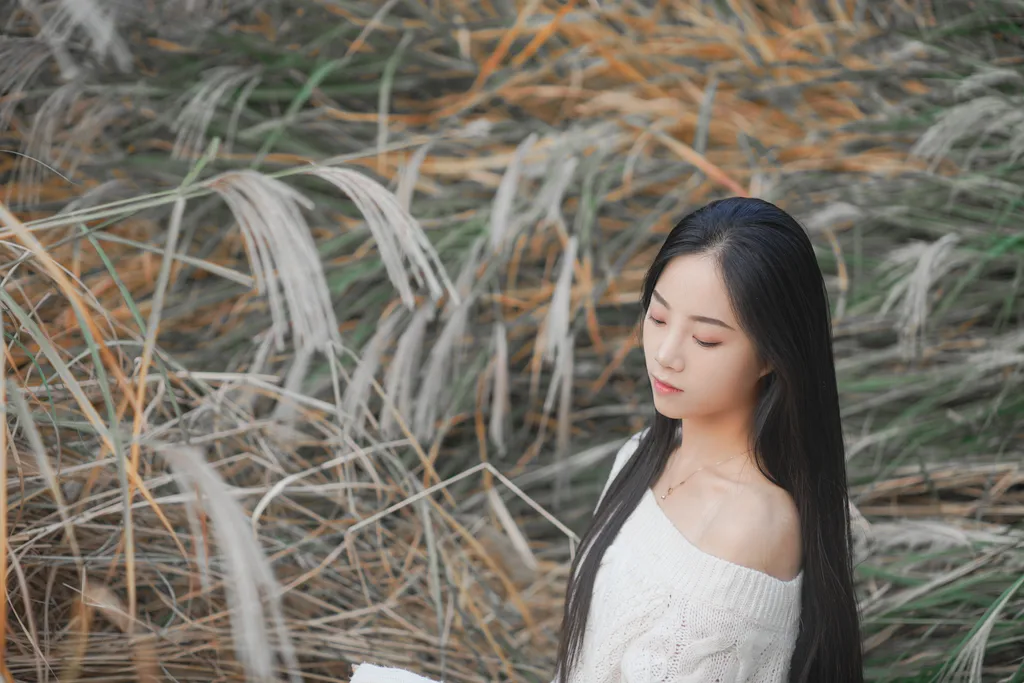 [YITUYU艺图语]2022.12.09 藏在芦苇荡中的温柔 兮兮[25+1P/329MB]插图