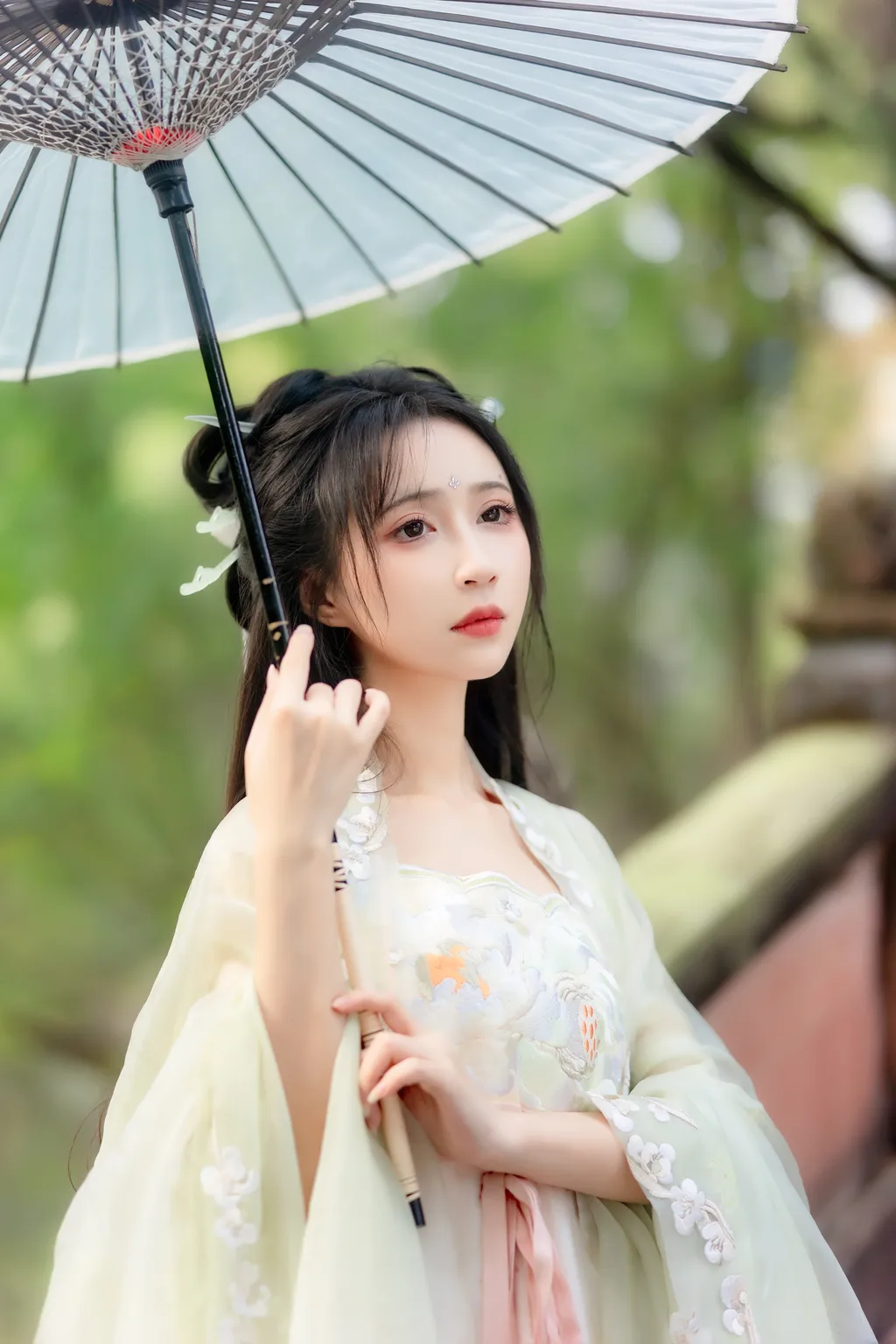 [YITUYU艺图语]2022.11.26 拒霜思 -绮罗生的小苏苏-[32+1P/249MB]插图3