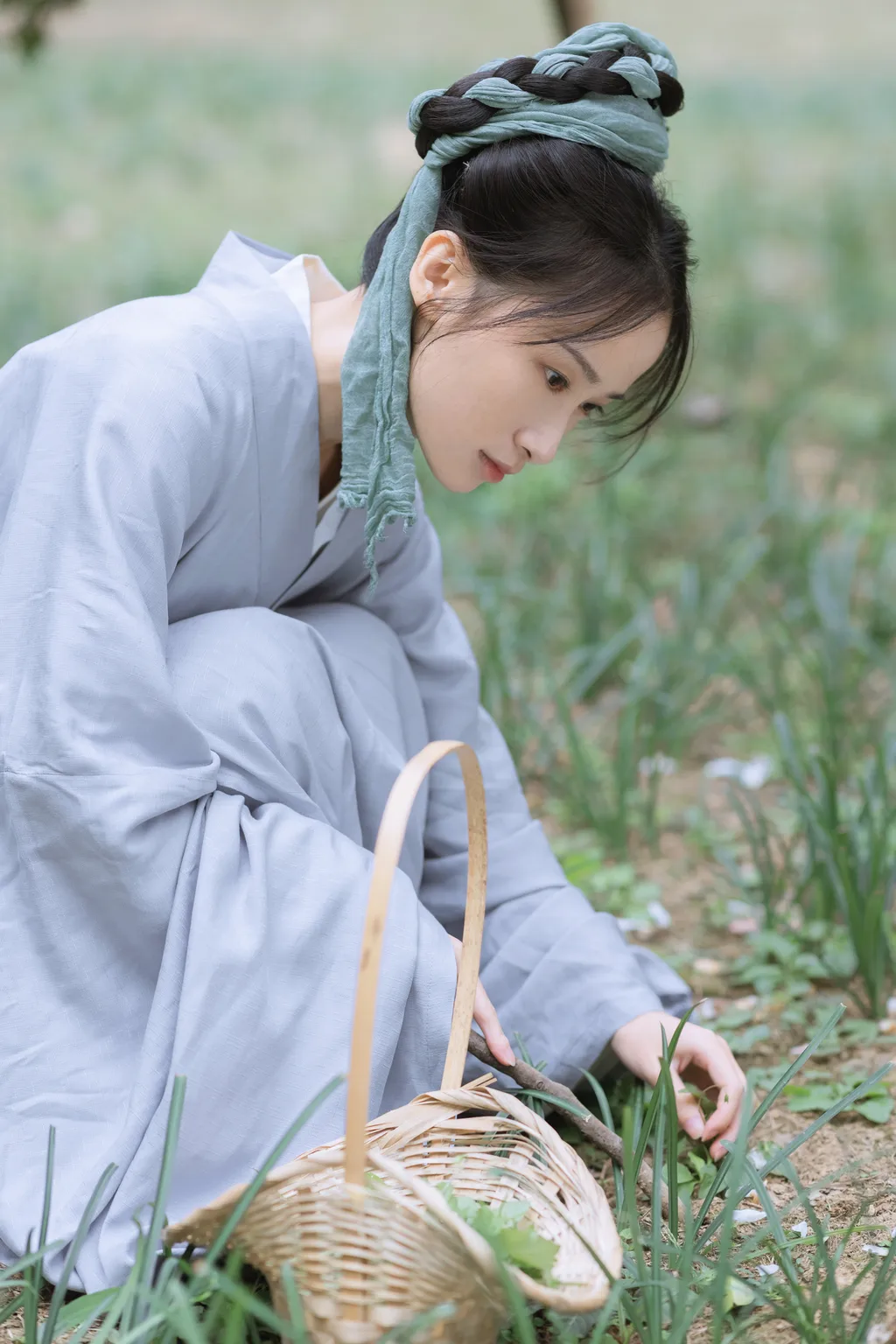 [YITUYU艺图语]2022.11.25 王宝钏挖野菜 眸小妖[28+1P/262MB]插图1