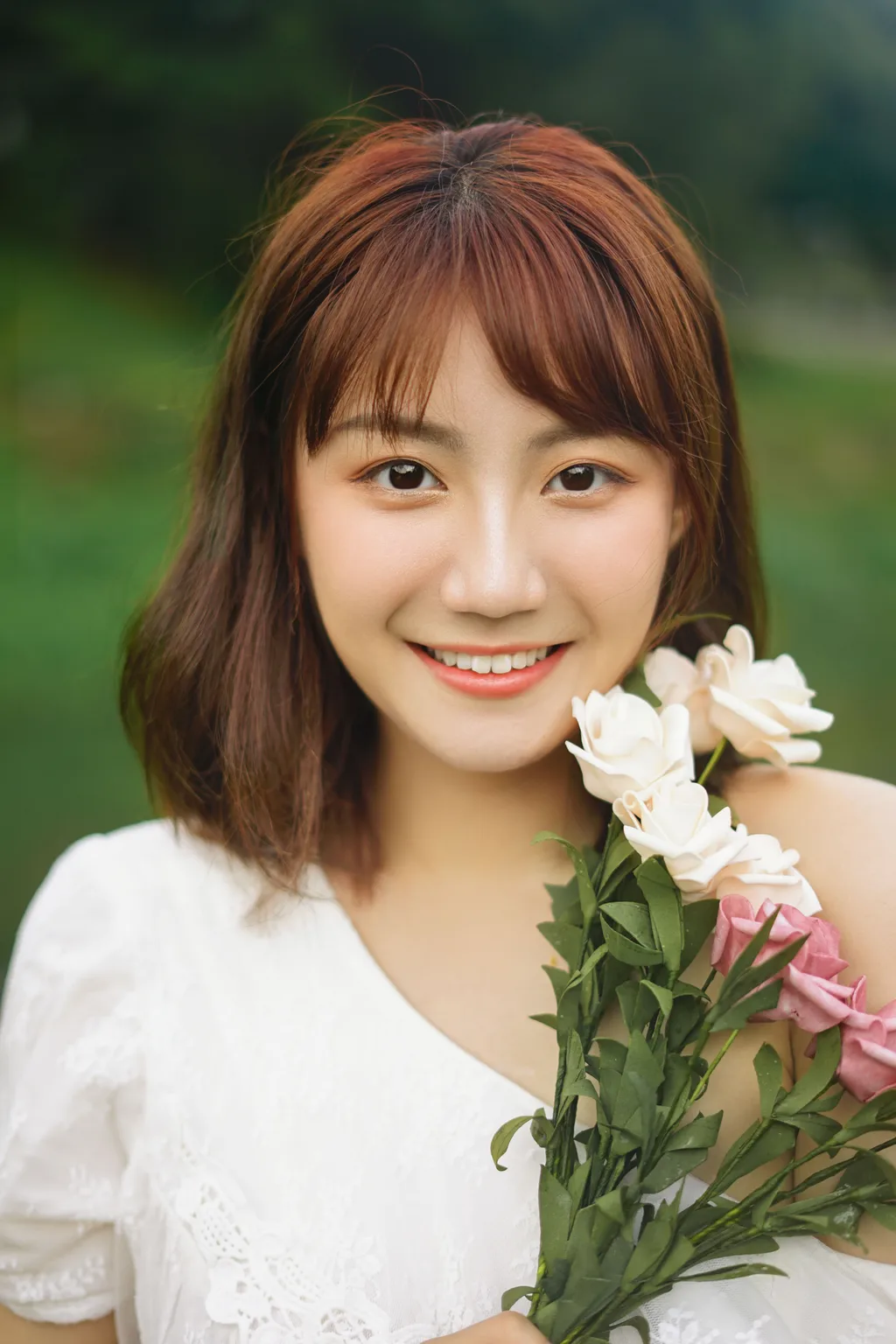 [YITUYU艺图语]2022.12.01 河边戏水 杨心颖[21+1P/63MB]插图2