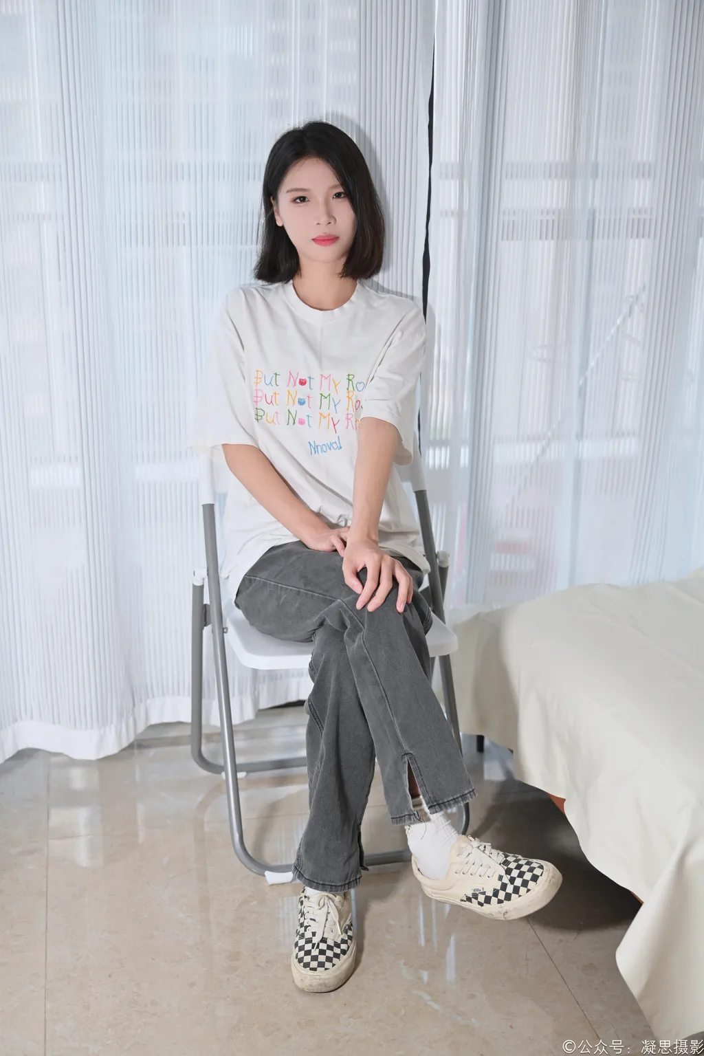 凝思摄影 NO.042 小睿-T恤、短白袜、平底鞋[135P/1V/5.20GB]插图2