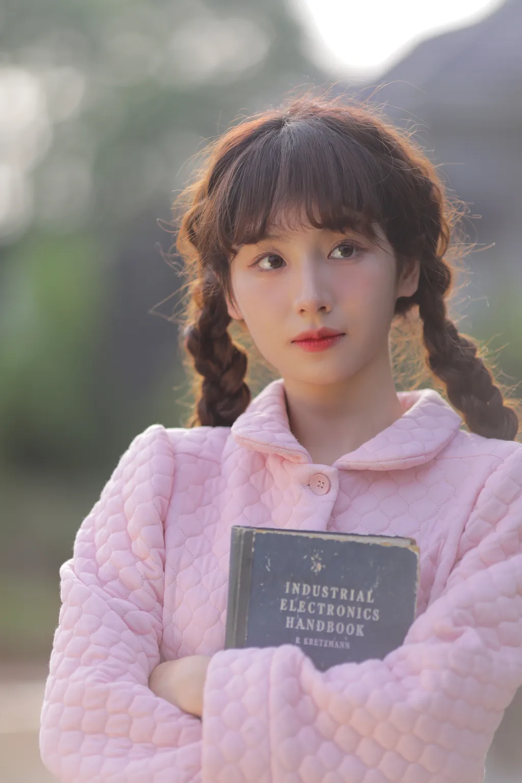 [YITUYU艺图语]2022.12.01 粉色小熊 顾林x[36+1P/639MB]插图1