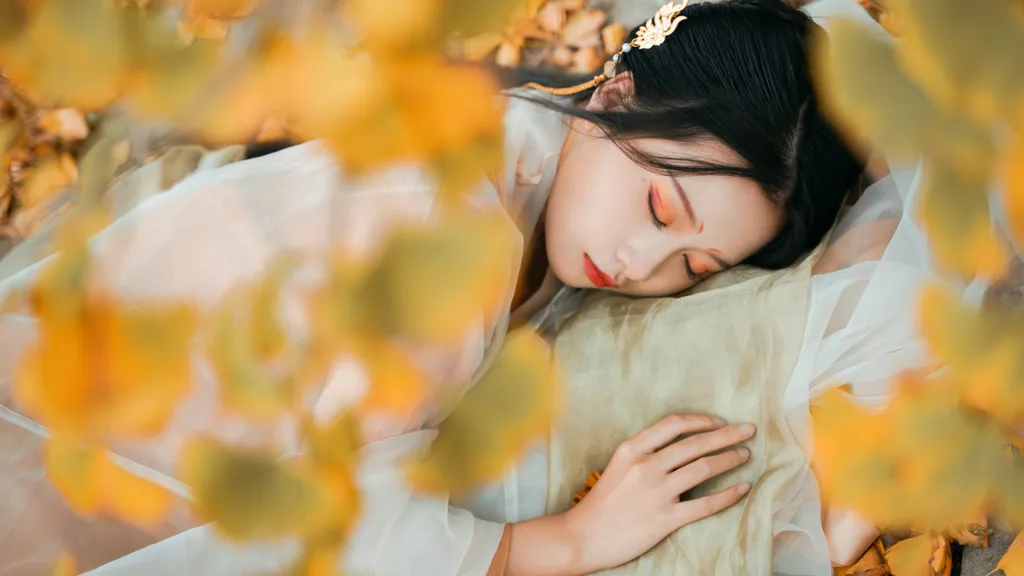 [YITUYU艺图语]2022.12.12 银杏树下 旺旺小小舒[38+1P/467MB]插图