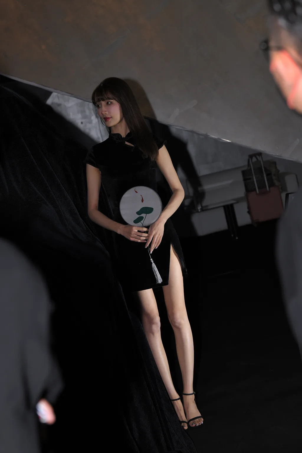 精选街拍作品 NO.6290 复古黑色旗袍[167P/508MB]插图2