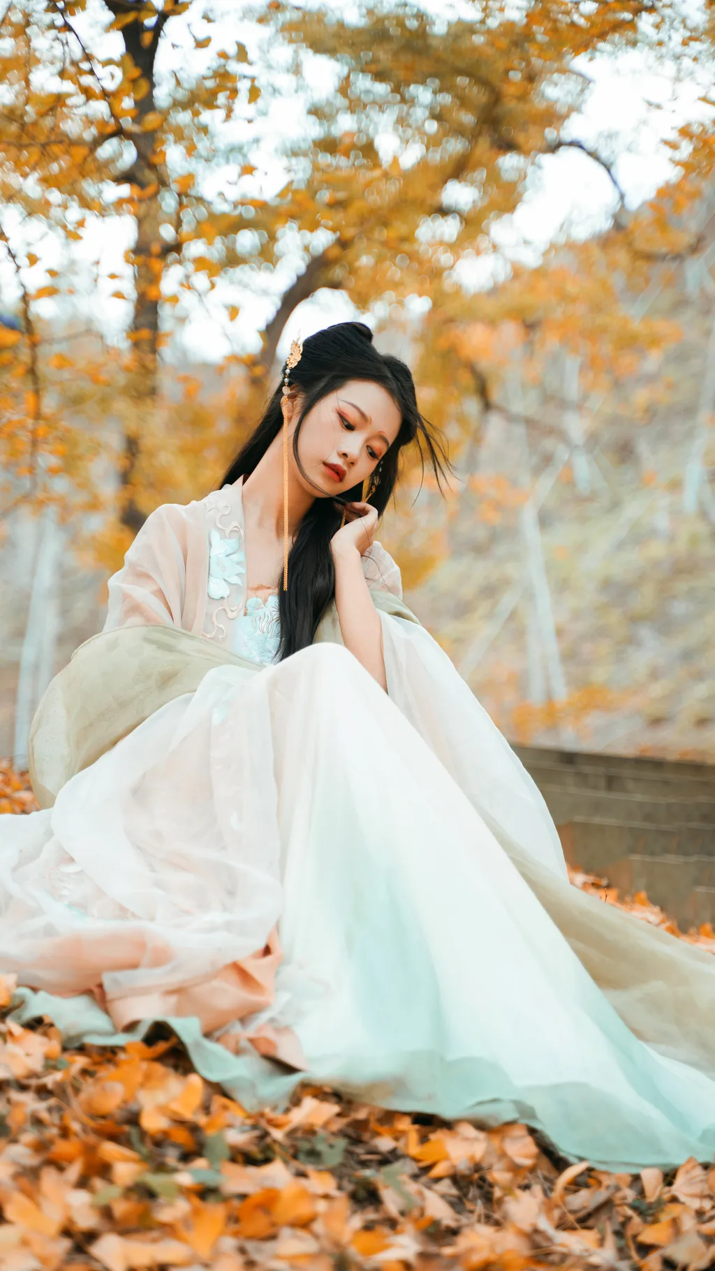 [YITUYU艺图语]2022.12.12 银杏树下 旺旺小小舒[38+1P/467MB]插图2