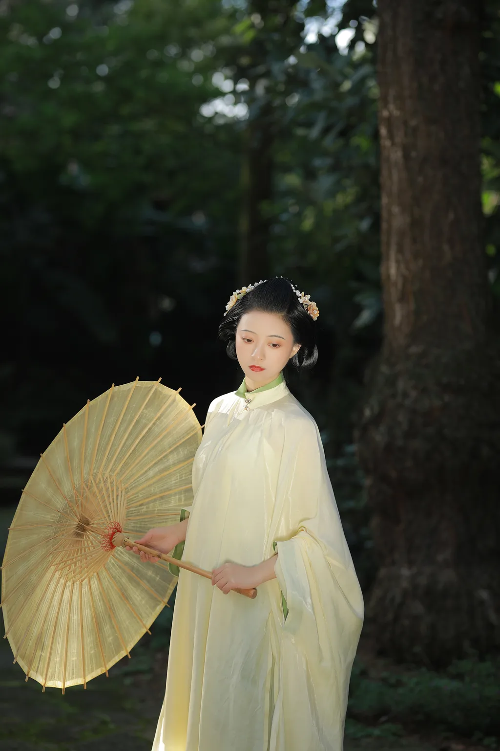 [YITUYU艺图语]2022.11.30 淡淡春山 YunFleur[39+1P/747MB]插图1