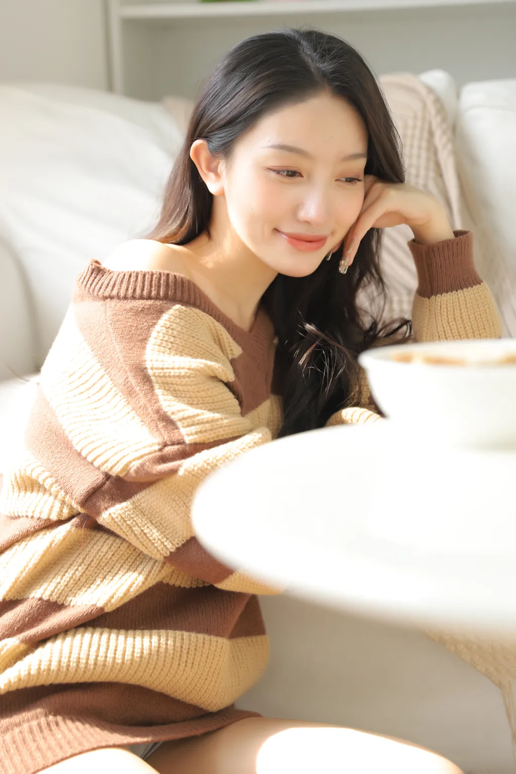 [YITUYU艺图语]2022.11.23 一杯热可可 柠萌婧啊[38+1P/335MB]插图1