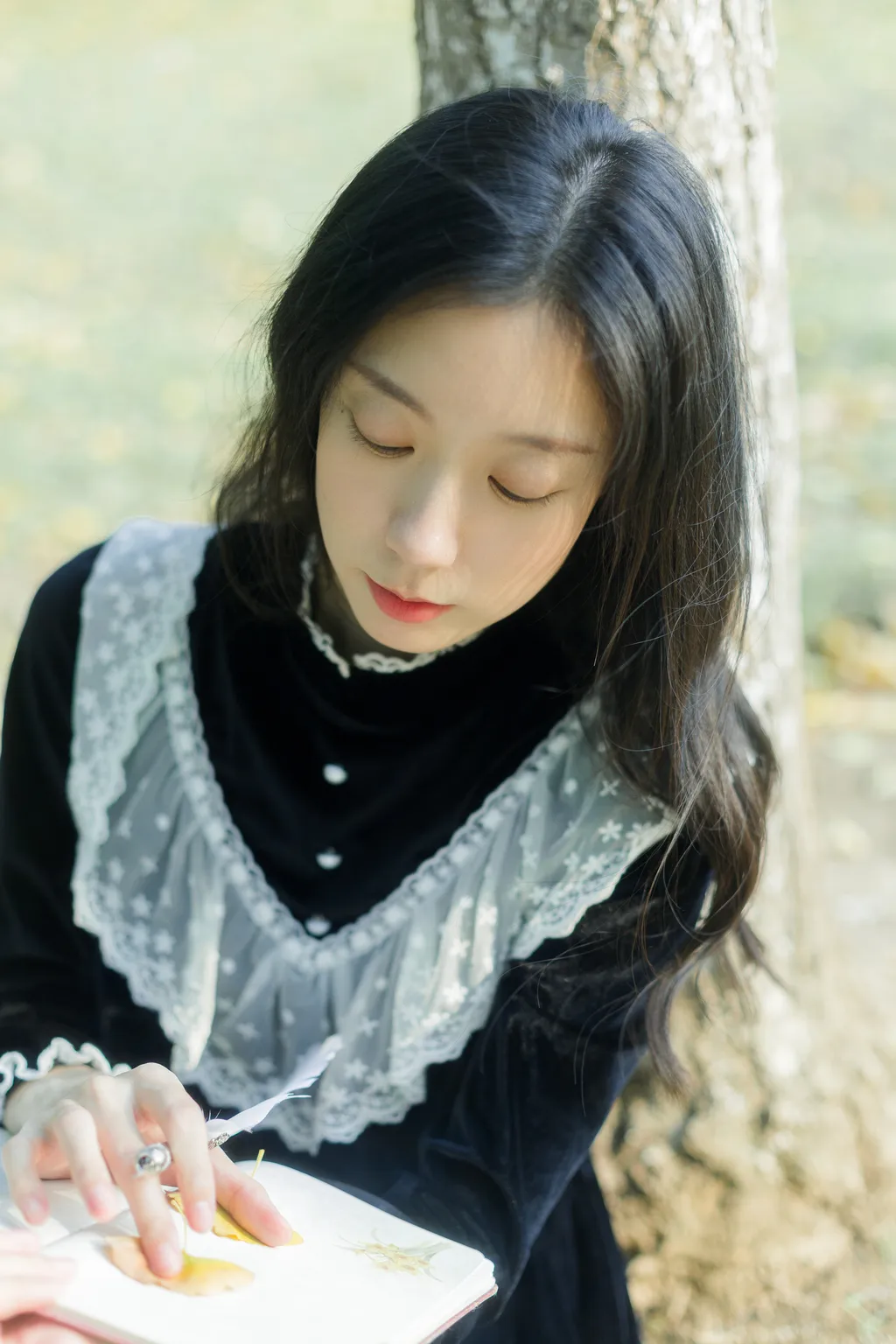 [YITUYU艺图语]2022.11.24 将在初秋寄出 饲猫少女-[38+1P/394MB]插图2