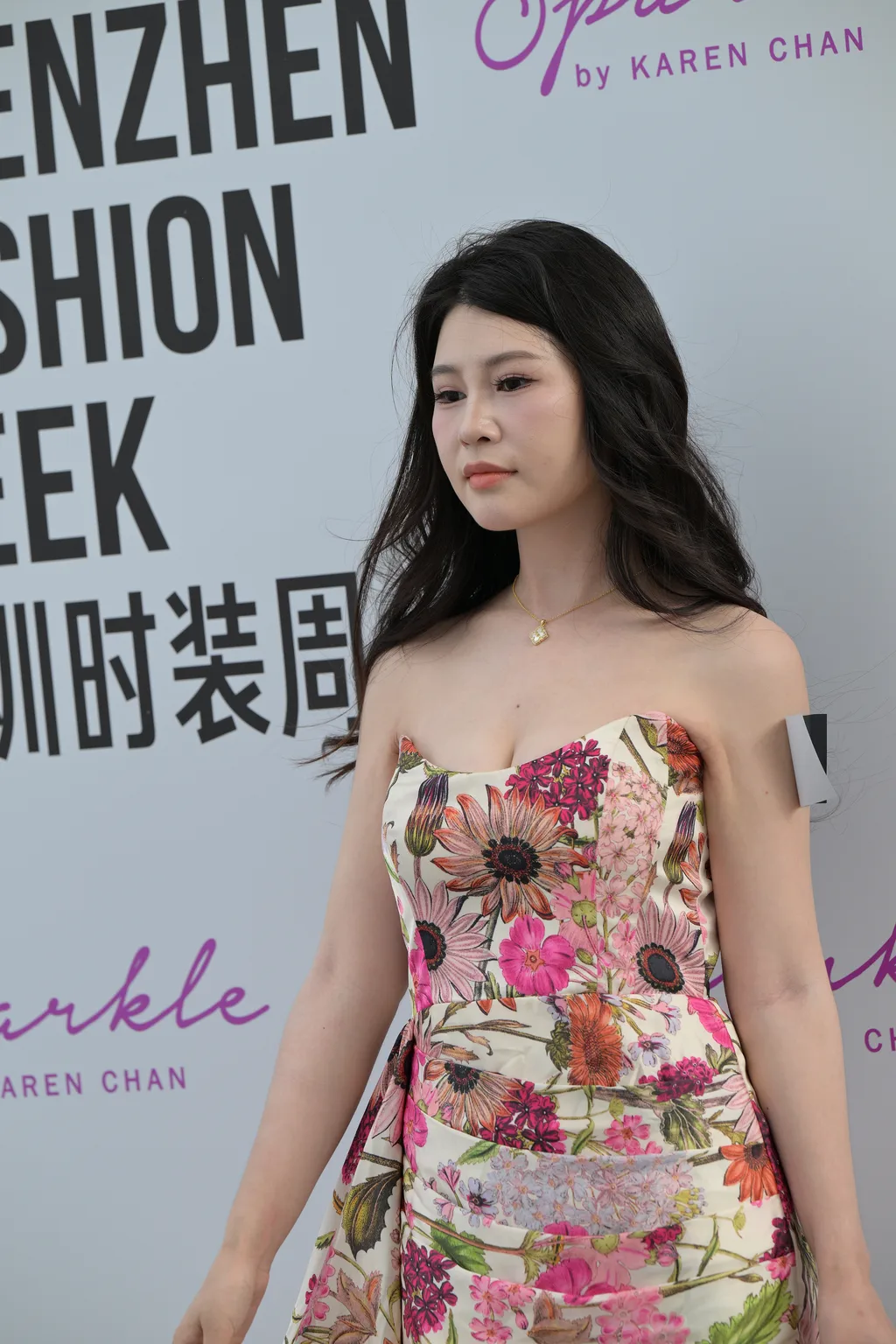 精选街拍作品 NO.6289 一字肩碎花裙[80P/206MB]插图