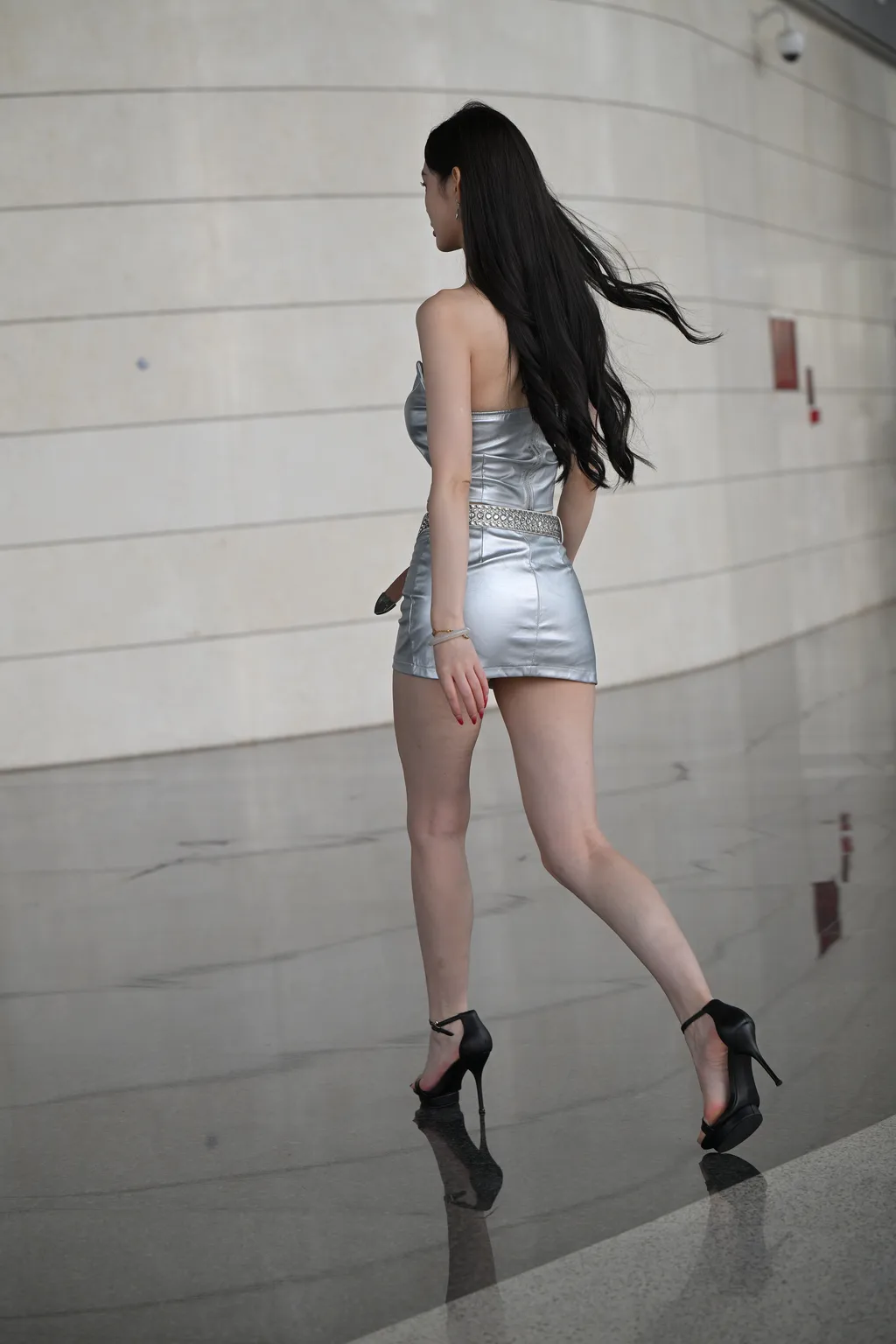 精选街拍作品 NO.6241 银色套装裙[132P/280MB]插图3